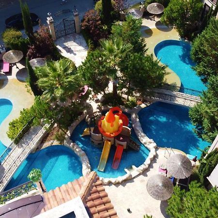 Menada Romance Marine Apartments ساني بيتش المظهر الخارجي الصورة