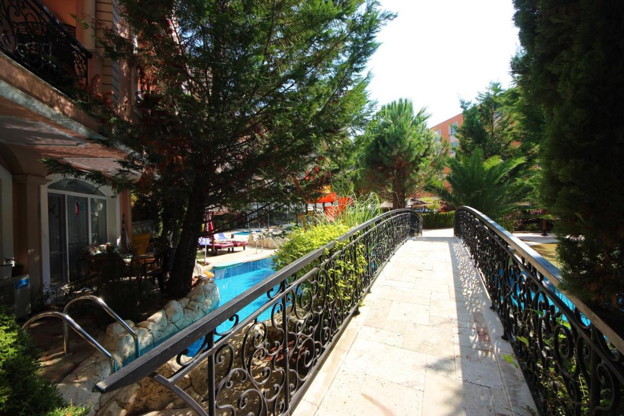 Menada Romance Marine Apartments ساني بيتش المظهر الخارجي الصورة