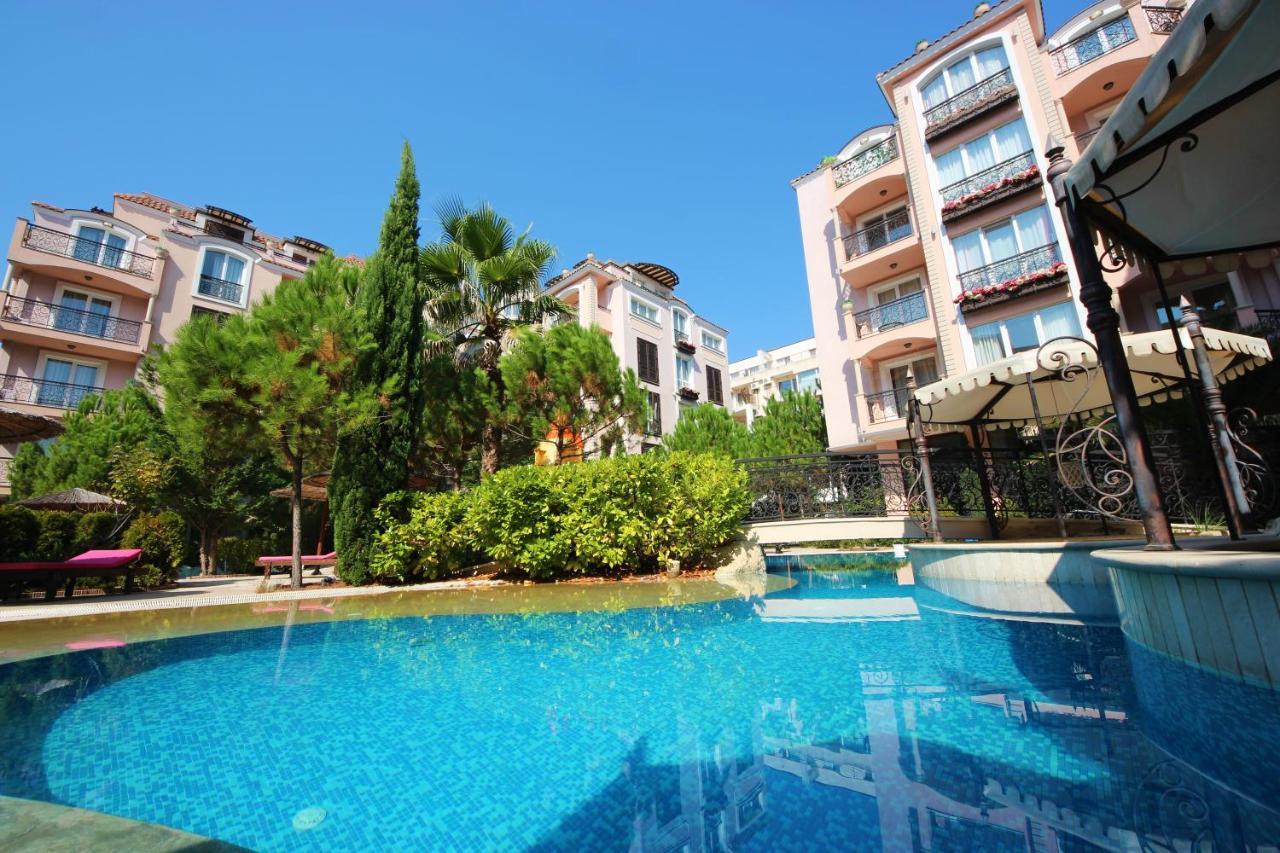 Menada Romance Marine Apartments ساني بيتش المظهر الخارجي الصورة
