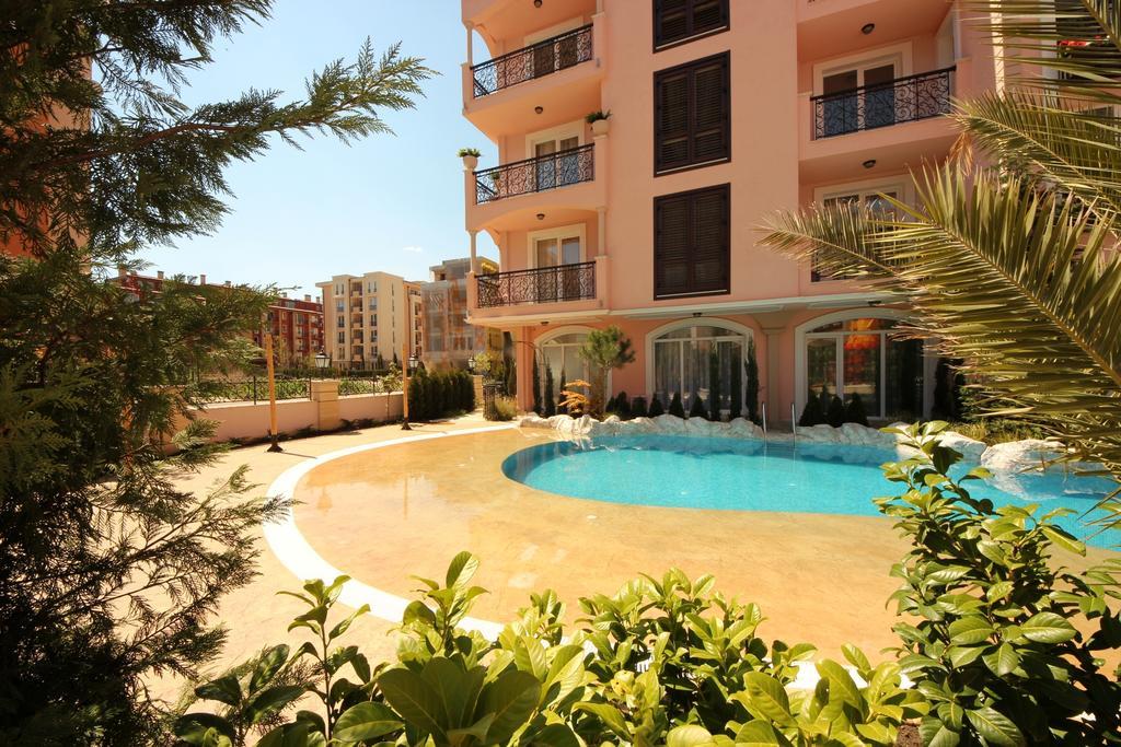 Menada Romance Marine Apartments ساني بيتش المظهر الخارجي الصورة