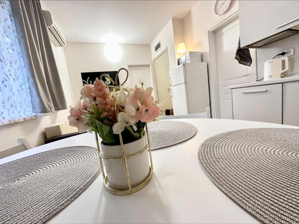 Menada Romance Marine Apartments ساني بيتش المظهر الخارجي الصورة