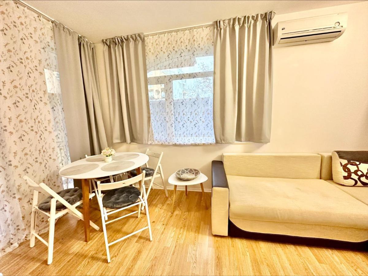 Menada Romance Marine Apartments ساني بيتش المظهر الخارجي الصورة