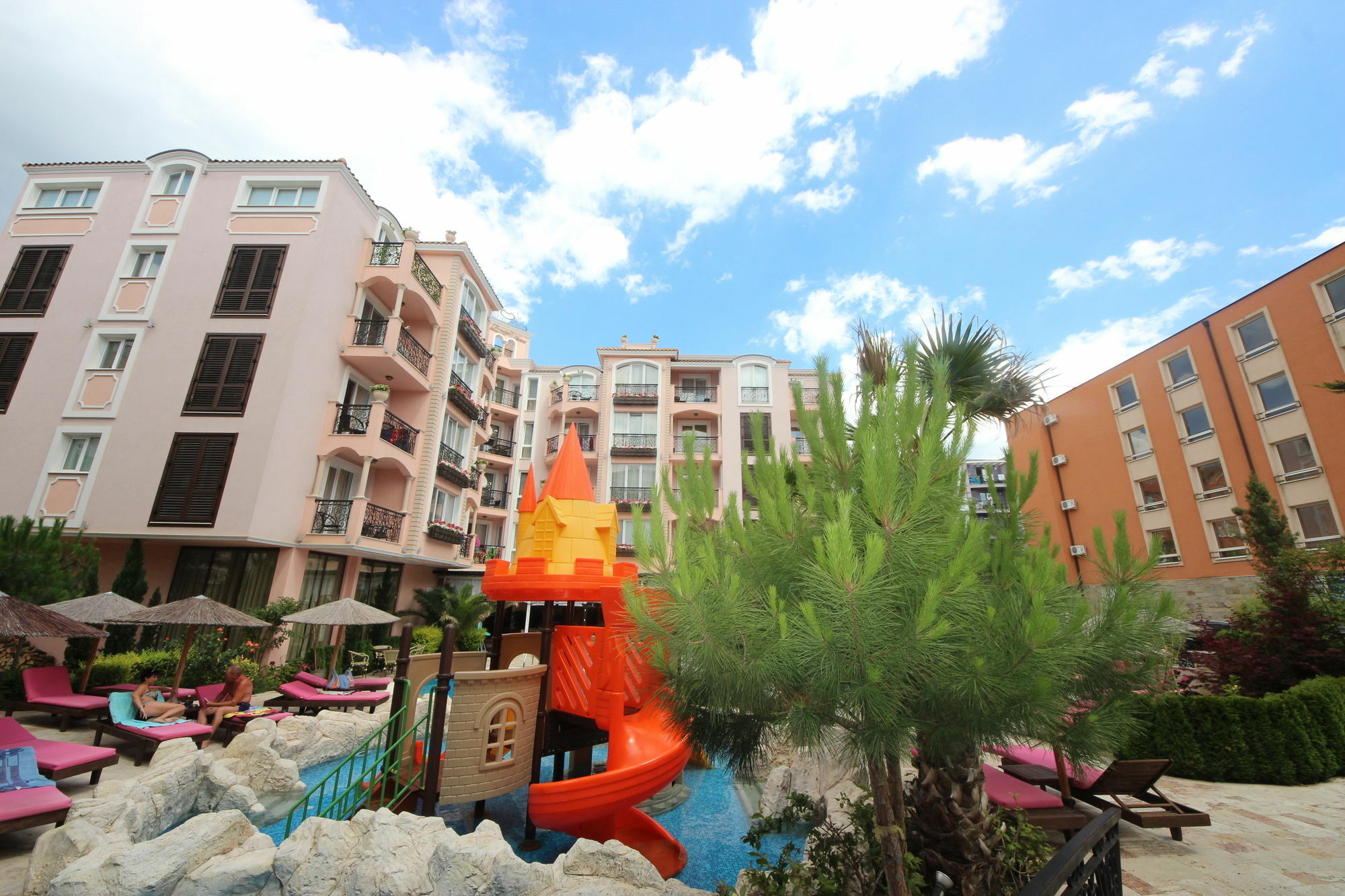 Menada Romance Marine Apartments ساني بيتش المظهر الخارجي الصورة