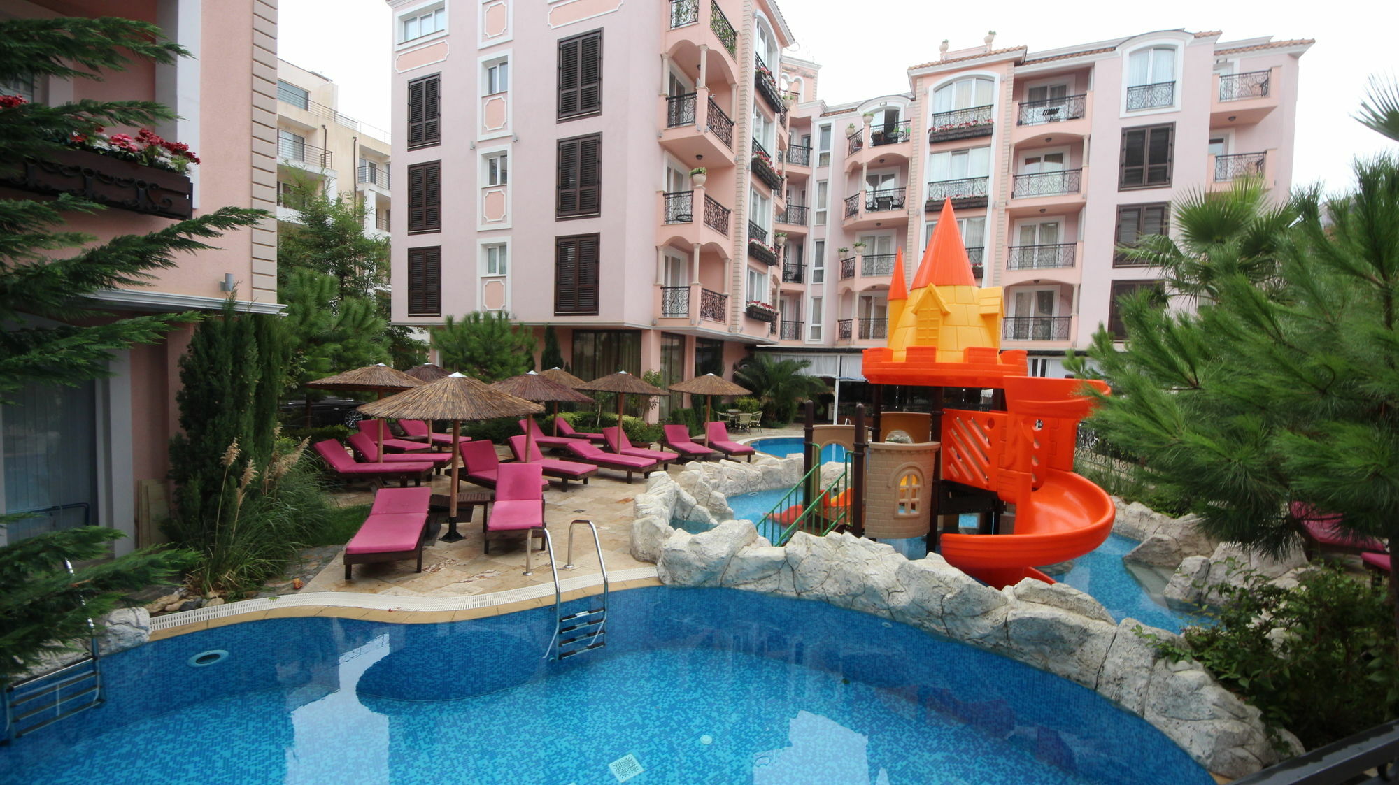 Menada Romance Marine Apartments ساني بيتش المظهر الخارجي الصورة